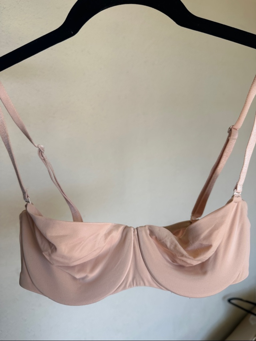 Skims 32B SMOOTHING INTIMATES SMOOTHING STRAPLESS BRA Clay NWOT